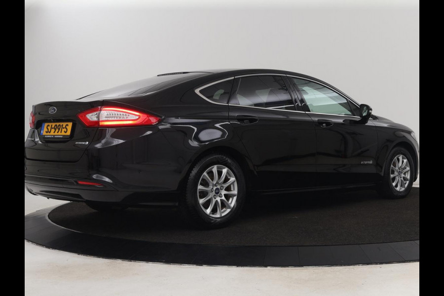 Ford Mondeo 2.0 IVCT HEV Titanium X | Leder | Stoelverwarming | Camera | Adaptive cruise | Memory | Carplay | Full LED | Keyless | Navigatie | Park Assist | Dodehoek detectie | Climate control