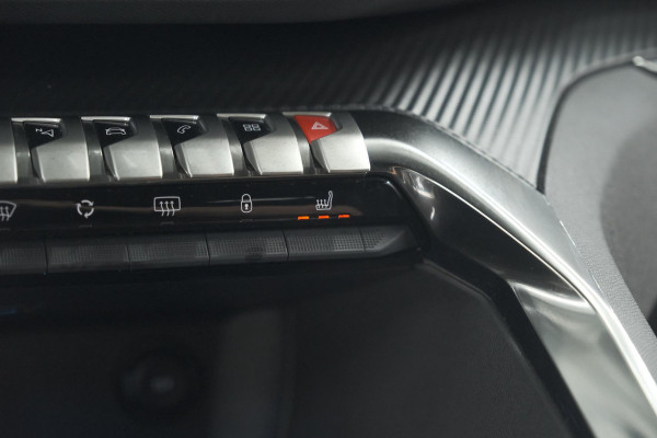 Peugeot 5008 PureTech 130 EAT8 Active Pack | 7 Zitplaatsen | Camera | Apple Carplay | Parkeersensoren