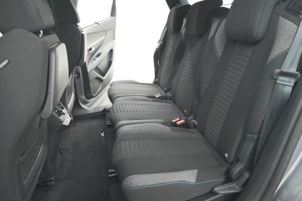 Peugeot 5008 PureTech 130 EAT8 Active Pack | 7 Zitplaatsen | Camera | Apple Carplay | Parkeersensoren