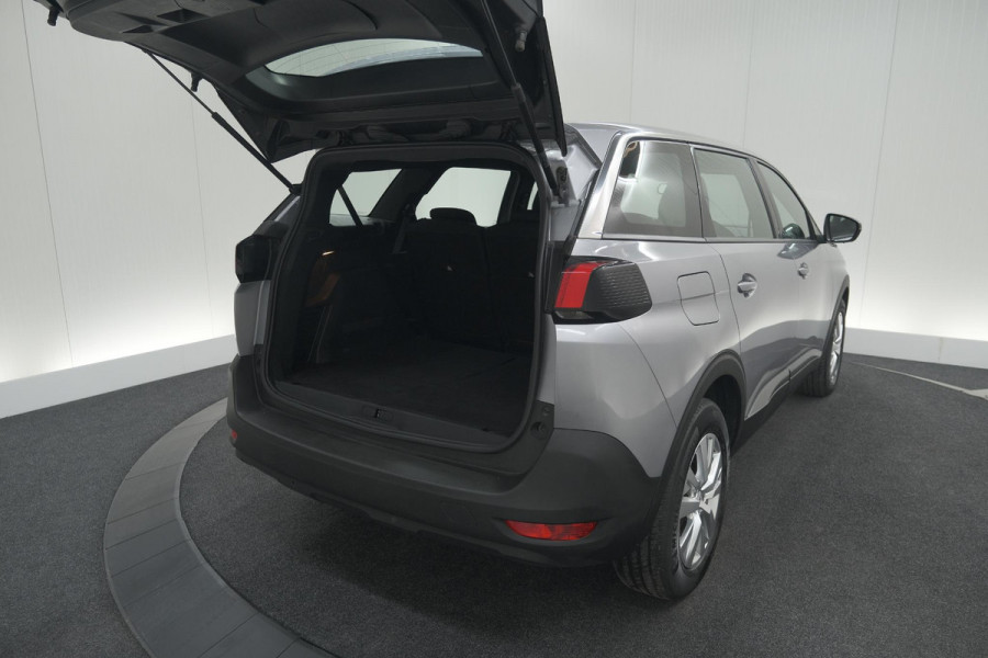Peugeot 5008 PureTech 130 EAT8 Active Pack | 7 Zitplaatsen | Camera | Apple Carplay | Parkeersensoren