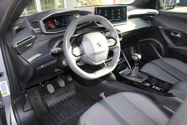 Peugeot 2008 1.2 100PK ALLURE PACK | NAVIGATIE | ACHTERUITRIJ CAMERA | APPLE CARPLAY/ANDROID AUTO | LICHTMETALEN VELGEN 17" | CRUISE CONTROL | LED KOPLAMPEN | DAB+ RADIO |
