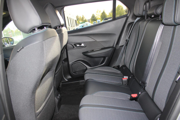 Peugeot 2008 1.2 100PK ALLURE PACK | NAVIGATIE | ACHTERUITRIJ CAMERA | APPLE CARPLAY/ANDROID AUTO | LICHTMETALEN VELGEN 17" | CRUISE CONTROL | LED KOPLAMPEN | DAB+ RADIO |