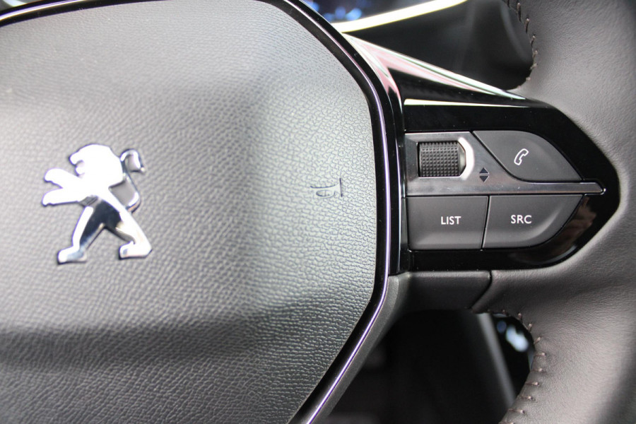 Peugeot 2008 1.2 100PK ALLURE PACK | NAVIGATIE | ACHTERUITRIJ CAMERA | APPLE CARPLAY/ANDROID AUTO | LICHTMETALEN VELGEN 17" | CRUISE CONTROL | LED KOPLAMPEN | DAB+ RADIO |