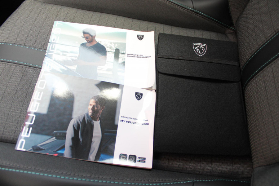 Peugeot 2008 1.2 100PK ALLURE PACK | NAVIGATIE | ACHTERUITRIJ CAMERA | APPLE CARPLAY/ANDROID AUTO | LICHTMETALEN VELGEN 17" | CRUISE CONTROL | LED KOPLAMPEN | DAB+ RADIO |