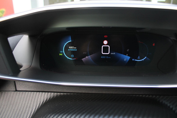 Peugeot 2008 1.2 100PK ALLURE PACK | NAVIGATIE | ACHTERUITRIJ CAMERA | APPLE CARPLAY/ANDROID AUTO | LICHTMETALEN VELGEN 17" | CRUISE CONTROL | LED KOPLAMPEN | DAB+ RADIO |