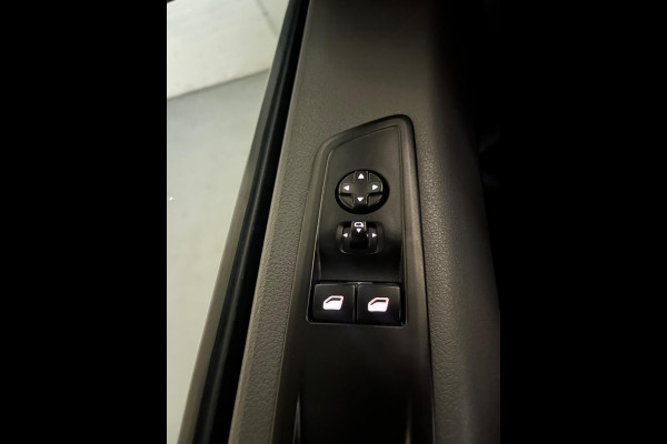 Opel Vivaro SERVICEWAGEN L3H1 2.0 CDTI 150PK euro6 Edition 3Persoons, Imperiaal, Sortimo kasten, Trekhaak, RIJKLAARPRIJS!