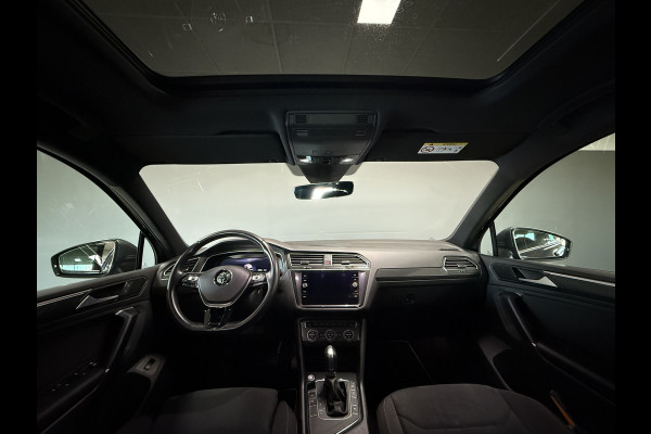 Volkswagen Tiguan 1.4 TSI DSG R-Line | Virtual Cockpit | Elektr. Trekhaak | Massage