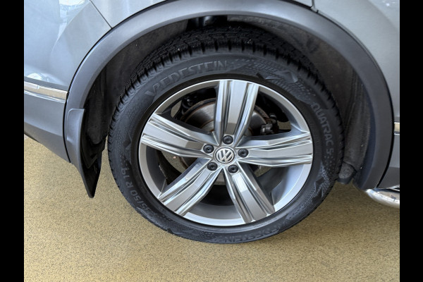 Volkswagen Tiguan 1.4 TSI DSG R-Line | Virtual Cockpit | Elektr. Trekhaak | Massage