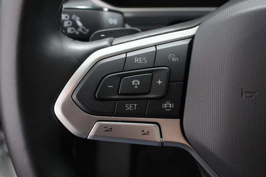 Volkswagen T-Roc 1.5 TSI 150pk DSG Style | Navigatie | Apple Carplay/Android Auto | Parkeersensoren | Camera | Adaptive Cruise Control | Park Assist | Stoel- en stuurverwarming | Elektrische achterklep | LED-koplampen