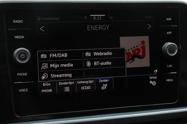 Volkswagen T-Roc 1.5 TSI 150pk DSG Style | Navigatie | Apple Carplay/Android Auto | Parkeersensoren | Camera | Adaptive Cruise Control | Park Assist | Stoel- en stuurverwarming | Elektrische achterklep | LED-koplampen