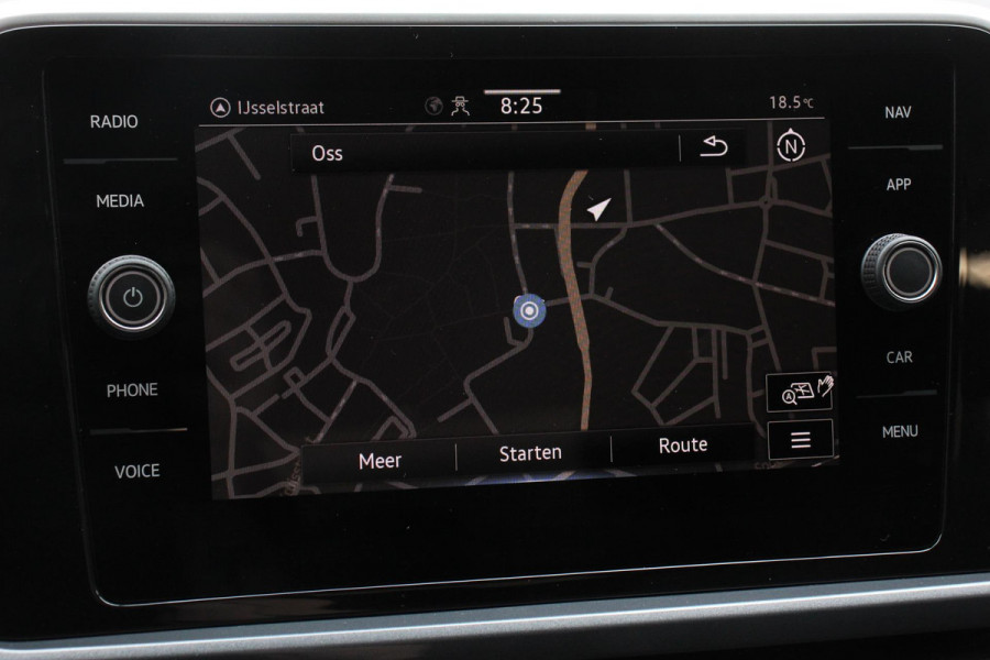 Volkswagen T-Roc 1.5 TSI 150pk DSG Style | Navigatie | Apple Carplay/Android Auto | Parkeersensoren | Camera | Adaptive Cruise Control | Park Assist | Stoel- en stuurverwarming | Elektrische achterklep | LED-koplampen