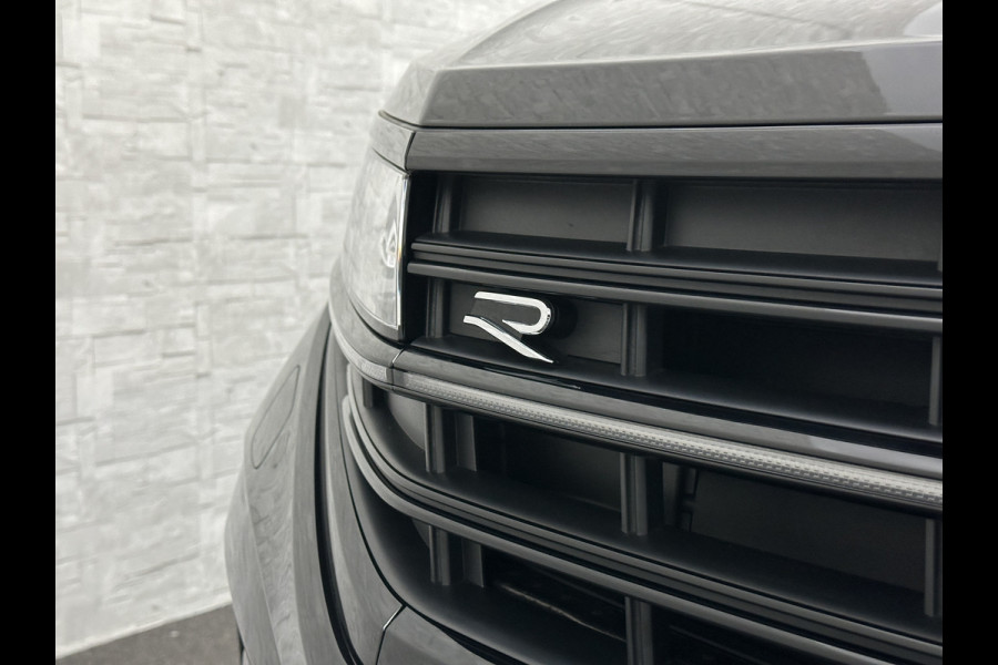 Volkswagen Touareg R 3.0 TSI 462PK E-Hybrid | Luchtvering | Puglia-Leder | Panorama | DYN-Audio | Massage | Ventilatie | ACC | Trekhaak | Nachtzicht | Head-Up | Ergo-Comfort | 22" | Keyless-Entry | Memory | 4-Zone Clima | ISO-Glas | Stoelverwarming V+A | Dodehoek | Standkachel | Carplay | Draadloos Laden |