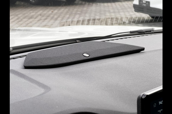 Ford Kuga 2.5 PHEV Sound Edition | Zuid | 243pk | Ford Voorraad | Panorama Dak | 20 inch Lichtmetaal | Winterpack | Matrix LED | Driver Assistance Pack