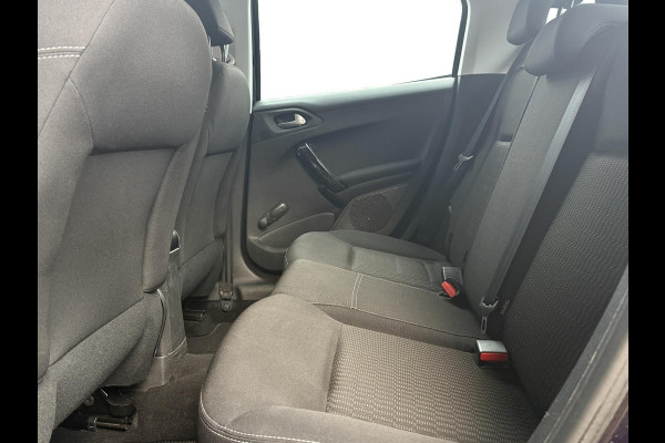 Peugeot 208 1.2 PureTech Blue Lease Cruise Control Navi Parkeersensoren Bluetooth Led Apple Carplay/Android Auto Nap Isofix