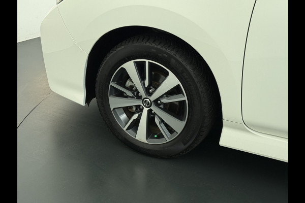 Nissan Leaf Acenta 40kWh Navi Camera Adap.Cruise Apple Carplay Android Ecc SOH 88% DAB Stuur-Stoel-Achterbankverwarming Lmv Privacy Glas Rijstrooksensor Origineel Nederlandse Auto 1e Eigenaar