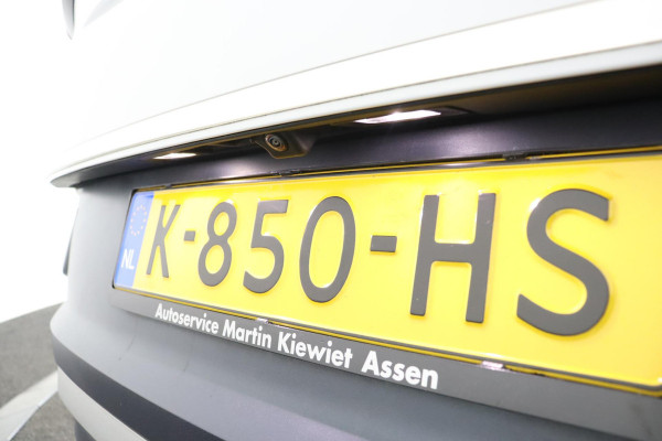 Volkswagen ID.4 First 77 kWh|SOH 92%|Trekhaak|Stoel/stuur verwarmd|Alcantara