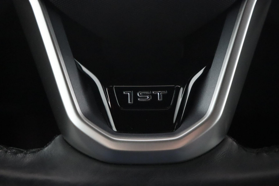 Volkswagen ID.4 First 77 kWh|SOH 92%|Trekhaak|Stoel/stuur verwarmd|Alcantara