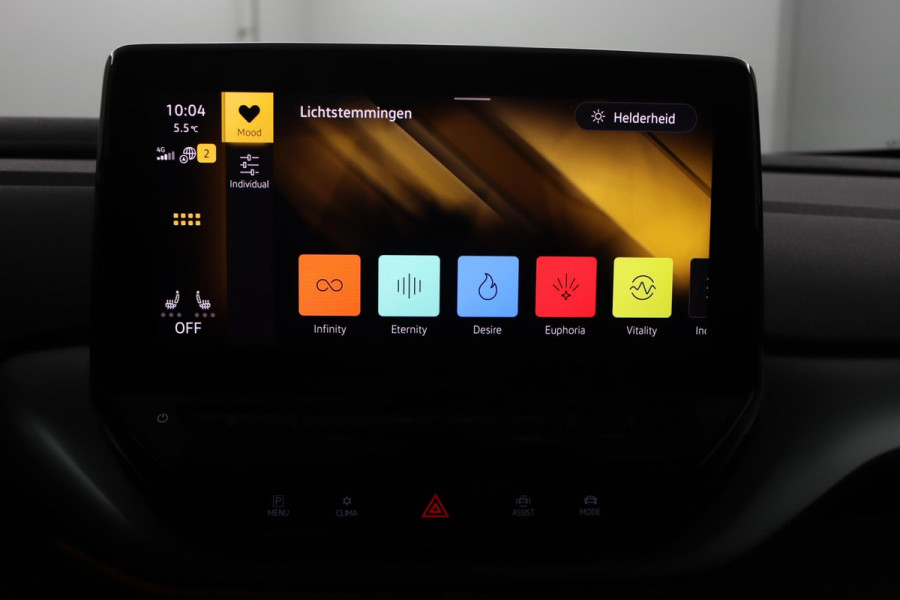 Volkswagen ID.4 First 77 kWh|SOH 92%|Trekhaak|Stoel/stuur verwarmd|Alcantara