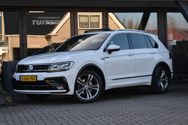 Volkswagen Tiguan 1.5 TSI ACT R-Line | TREKHAAK | CAMERA | DEALER ONDERHOUDEN | STOELVERWARMING | PANORAMADAK | APPLE CARPLAY