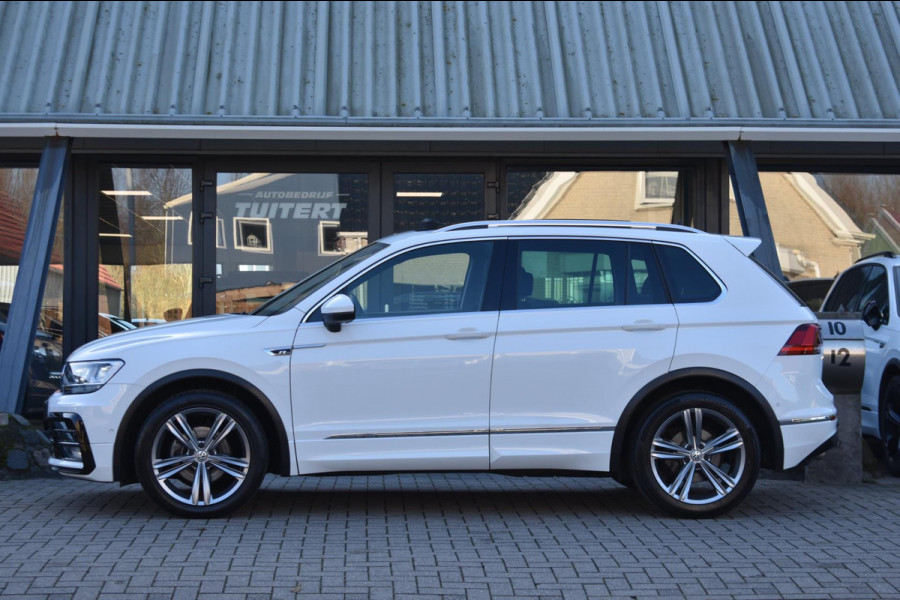 Volkswagen Tiguan 1.5 TSI ACT R-Line | TREKHAAK | CAMERA | DEALER ONDERHOUDEN | STOELVERWARMING | PANORAMADAK | APPLE CARPLAY
