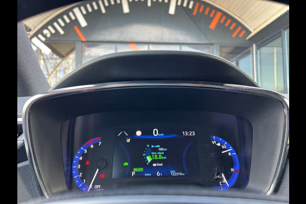 Toyota Corolla Touring Sports 1.8 Hybrid Business Plus Trekhaak Apple Carplay Digi Dash Rijklaarprijs!