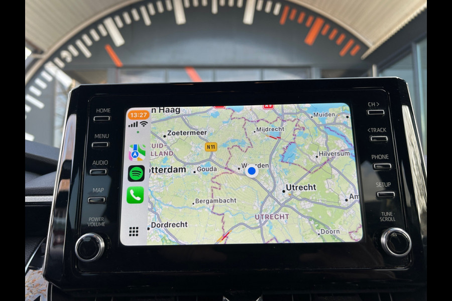 Toyota Corolla Touring Sports 1.8 Hybrid Business Plus Trekhaak Apple Carplay Digi Dash Rijklaarprijs!