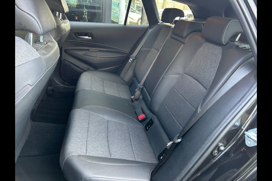 Toyota Corolla Touring Sports 1.8 Hybrid Business Plus Trekhaak Apple Carplay Digi Dash Rijklaarprijs!