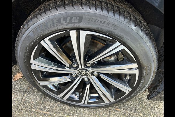 Toyota Corolla Touring Sports 1.8 Hybrid Business Plus Trekhaak Apple Carplay Digi Dash Rijklaarprijs!