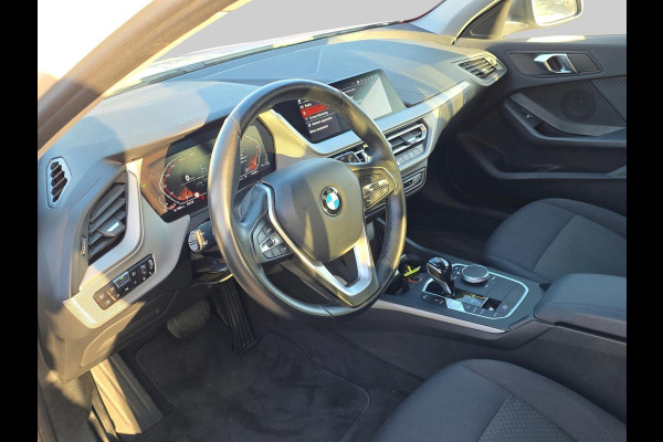 BMW 1-serie 118i Executive Edition  | automaat