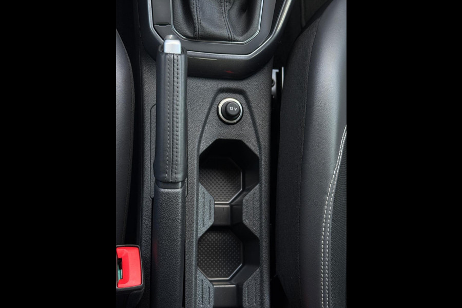 Volkswagen Polo 1.0 TSI Camera IQ Light CarPlay