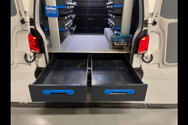 Volkswagen Transporter L2H1 Servicewagen 2.0 TDI 110PK euro6 Sortimo kasten, Airco, Camera, CruiseControl, RIJKLAARPRIJS!