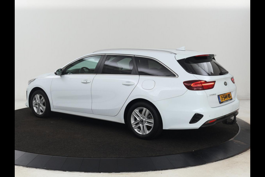Kia Ceed 1.4 T-GDi DynamicPlusLine | Stoel & stuurverwarming | Adaptive cruise | Trekhaak | Camera | Carplay | Full LED | Navigatie | Climate control | DAB | File Assistent