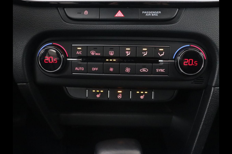 Kia Ceed 1.4 T-GDi DynamicPlusLine | Stoel & stuurverwarming | Adaptive cruise | Trekhaak | Camera | Carplay | Full LED | Navigatie | Climate control | DAB | File Assistent