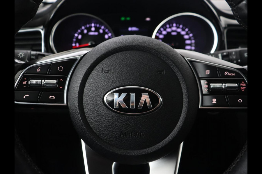 Kia Ceed 1.4 T-GDi DynamicPlusLine | Stoel & stuurverwarming | Adaptive cruise | Trekhaak | Camera | Carplay | Full LED | Navigatie | Climate control | DAB | File Assistent