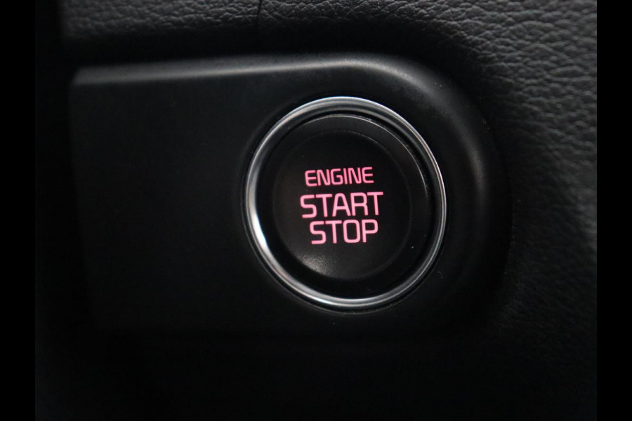 Kia Ceed 1.4 T-GDi DynamicPlusLine | Stoel & stuurverwarming | Adaptive cruise | Trekhaak | Camera | Carplay | Full LED | Navigatie | Climate control | DAB | File Assistent