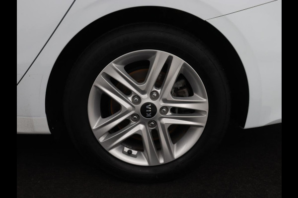 Kia Ceed 1.4 T-GDi DynamicPlusLine | Stoel & stuurverwarming | Adaptive cruise | Trekhaak | Camera | Carplay | Full LED | Navigatie | Climate control | DAB | File Assistent