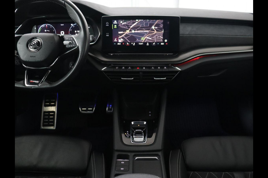 Škoda Octavia 1.4 TSI RS iV PHEV Business | Panoramadak | Head-Up | Leder/Alcantara | Stoelverwarming | Memory | Camera | Carplay | Matrix LED | Achterbankverwarming | Adaptive cruise | Plug In