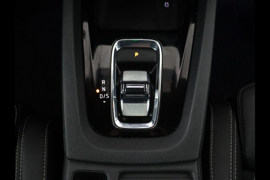 Škoda Octavia 1.4 TSI RS iV PHEV Business | Panoramadak | Head-Up | Leder/Alcantara | Stoelverwarming | Memory | Camera | Carplay | Matrix LED | Achterbankverwarming | Adaptive cruise | Plug In