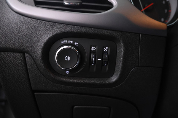 Opel Astra Sports Tourer 1.2 Business Edition 110Pk, Navigatie, Climate,