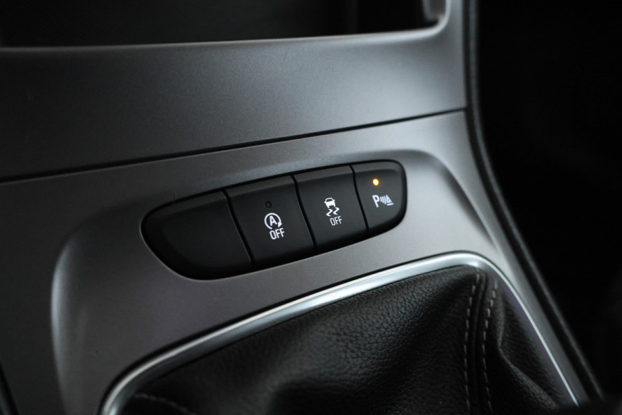 Opel Astra Sports Tourer 1.2 Business Edition 110Pk, Navigatie, Climate,