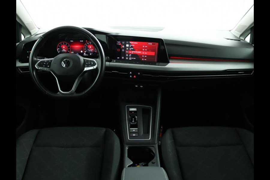 Volkswagen GOLF Variant 1.0 eTSI Life Automaat|Achteruitrijcamera|Trekhaak