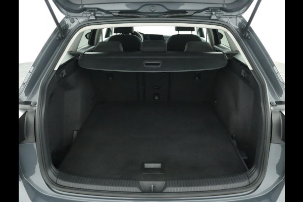 Volkswagen GOLF Variant 1.0 eTSI Life Automaat|Achteruitrijcamera|Trekhaak