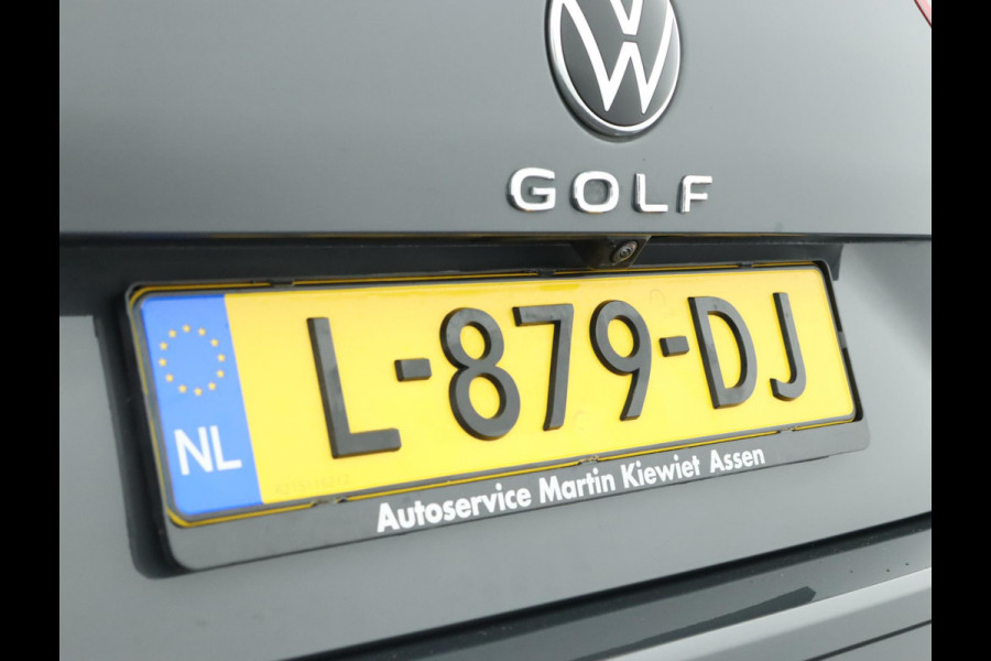 Volkswagen GOLF Variant 1.0 eTSI Life Automaat|Achteruitrijcamera|Trekhaak