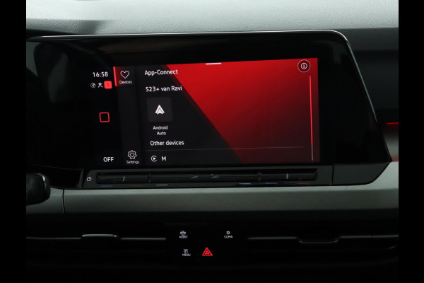 Volkswagen GOLF Variant 1.0 eTSI Life Automaat|Achteruitrijcamera|Trekhaak