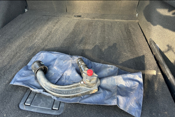 Toyota Corolla Touring Sports 1.8 Hybrid Business Plus Trekhaak Apple Carplay Digi Dash Rijklaarprijs!