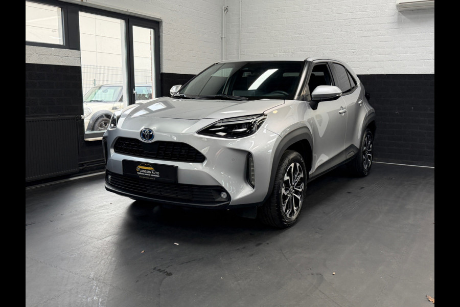 Toyota Yaris Cross 1.5 Hybrid Team | Camera | Automaat | Stoelverwarming |Stuurverwaming | Navigatie | Nieuwstaat