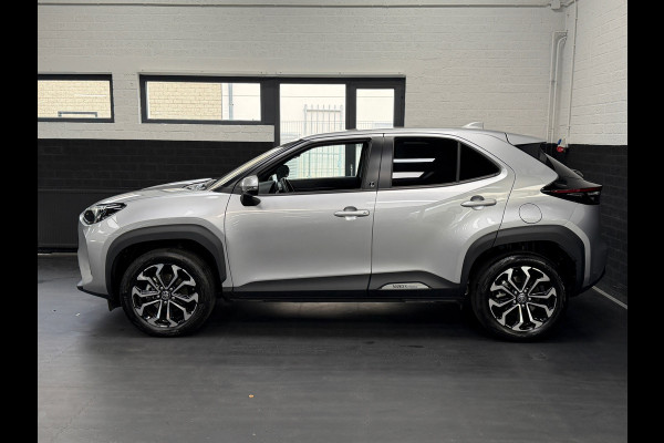 Toyota Yaris Cross 1.5 Hybrid Team | Camera | Automaat | Stoelverwarming |Stuurverwaming | Navigatie | Nieuwstaat