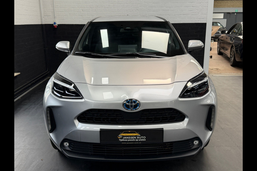 Toyota Yaris Cross 1.5 Hybrid Team | Camera | Automaat | Stoelverwarming |Stuurverwaming | Navigatie | Nieuwstaat