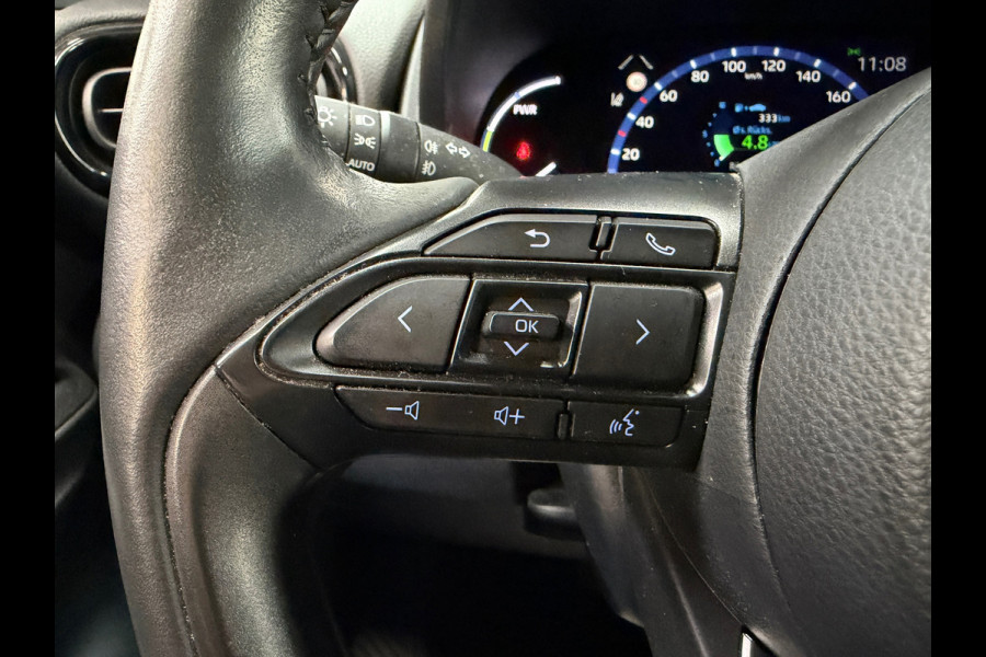 Toyota Yaris Cross 1.5 Hybrid Team | Camera | Automaat | Stoelverwarming |Stuurverwaming | Navigatie | Nieuwstaat