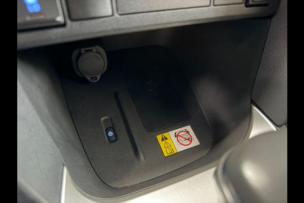 Toyota Yaris Cross 1.5 Hybrid Team | Camera | Automaat | Stoelverwarming |Stuurverwaming | Navigatie | Nieuwstaat